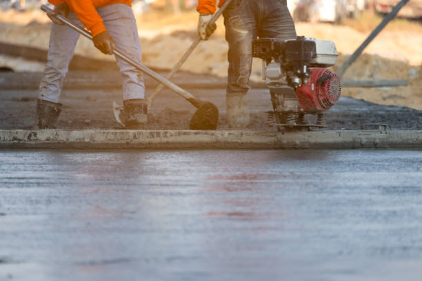 Best Commercial Concrete Contractor  in Vandenberg Village, CA